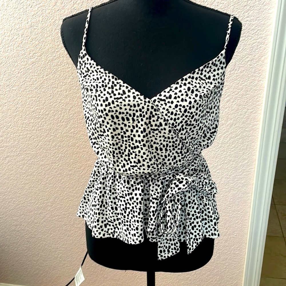 Express cropped black and white blouse